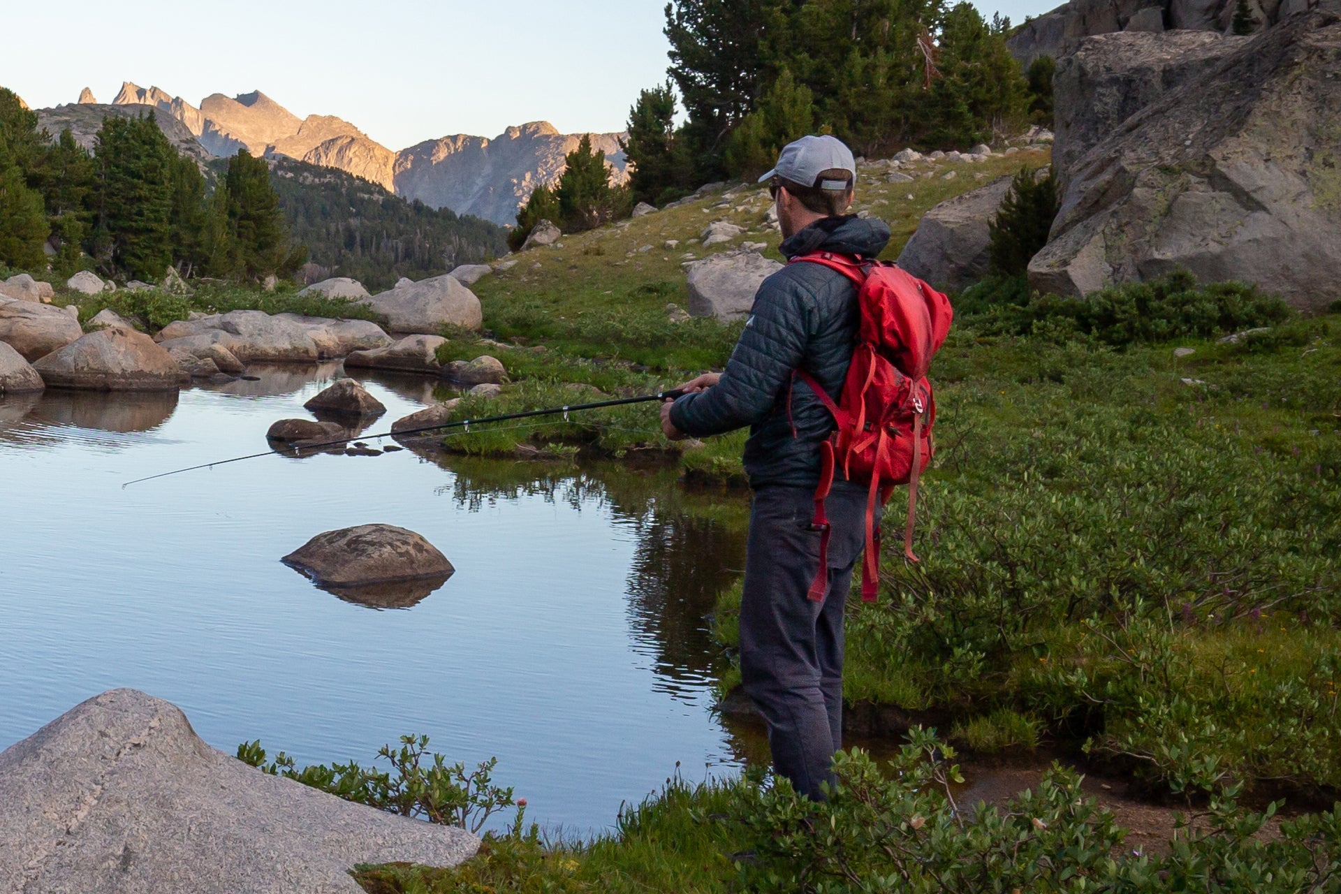 Adams Hi-Viz Parachute Classic Dry Fly - 12 Flies Hook Size 14